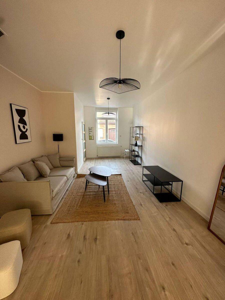Maison 5 pièces 96 m² · à Tourcoing · 96 m² · 1 300 €