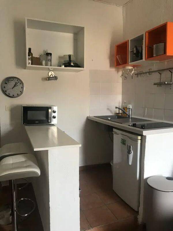 Appartement 2 pièces 24 m² · à Aix-en-Provence · 24 m² · 800 €