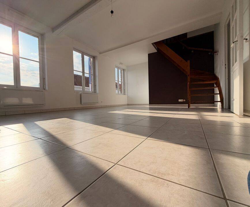 Appartement 3 pièces 75 m² · à Pont-À-Marcq · 75 m² · 880 €