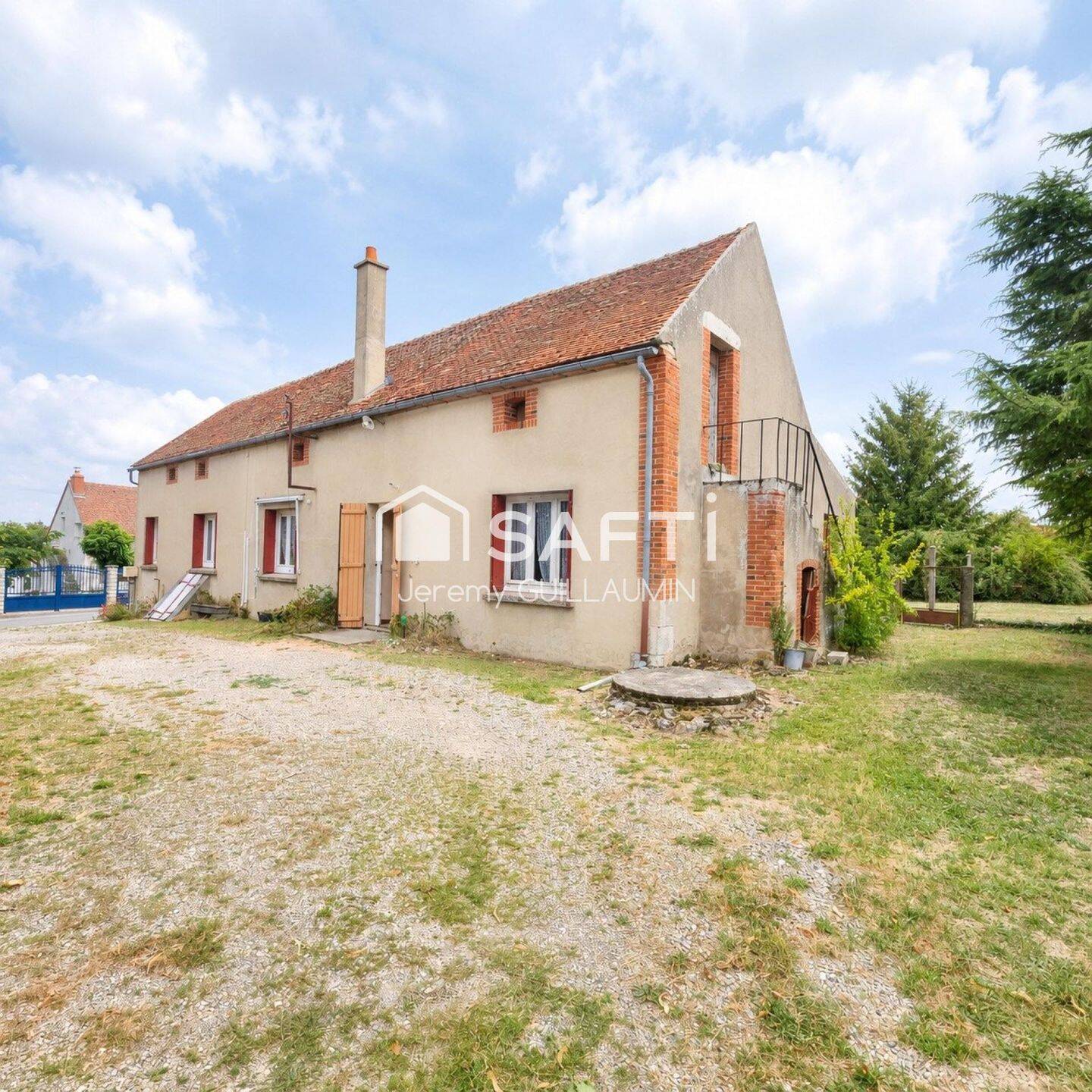 Maison 5 pièces 128 m² · à Bayet · 128 m² · 178 000 €