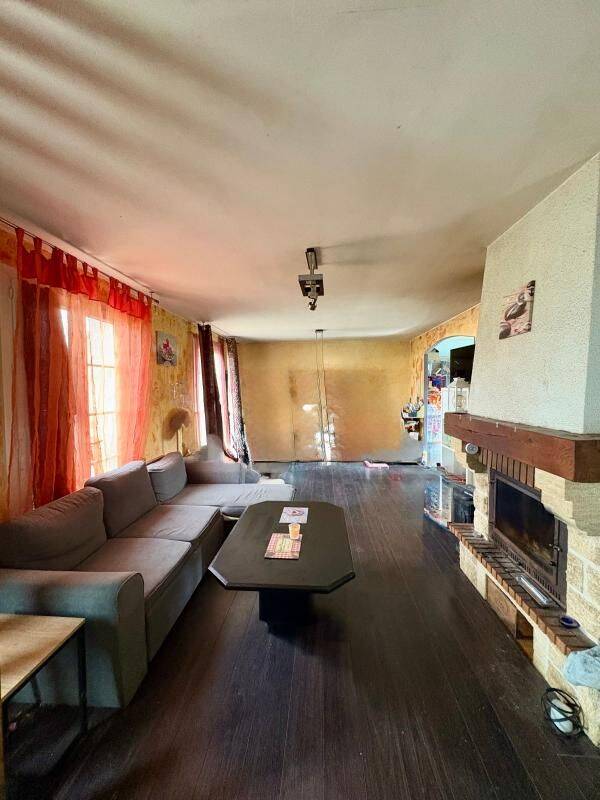 Maison 4 pièces 135 m² · à Montmorillon · 135,4 m² · 106 999 €
