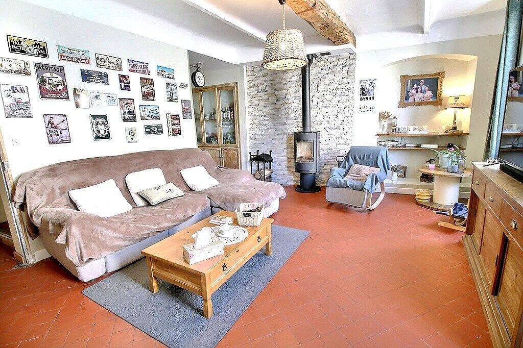 Maison 8 pièces 145 m² · à Monteux · 145 m² · 285 000 €