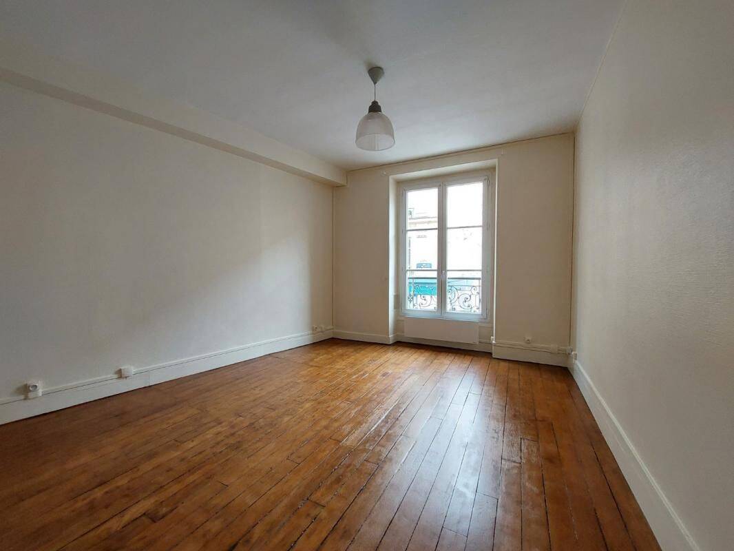 Appartement 1 pièce 21 m² · à Paris 11ème Arrondissement · 21 m² · 810 €