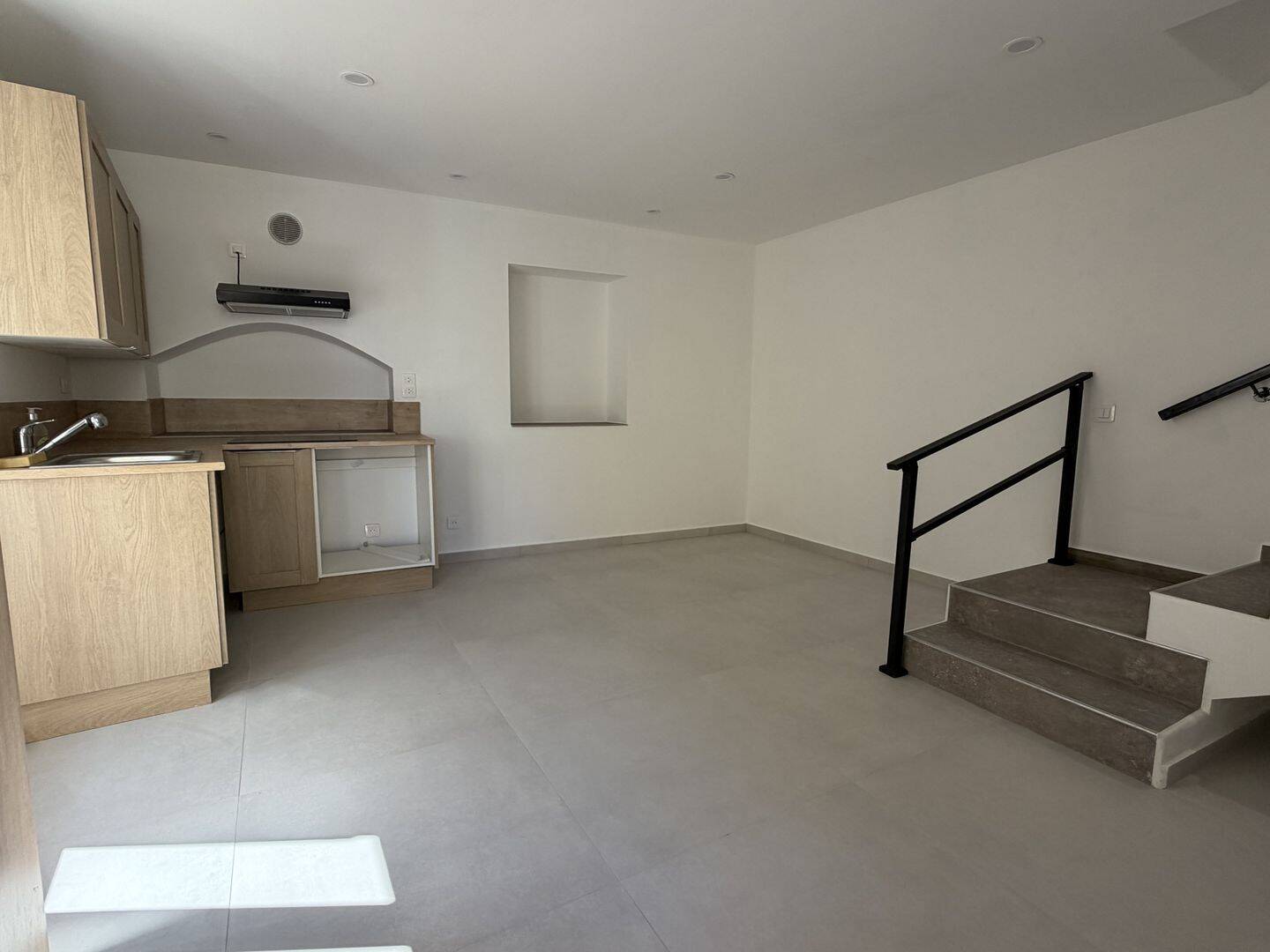 Appartement 3 pièces 51 m² · à Contes · 50,7 m² · 887 €