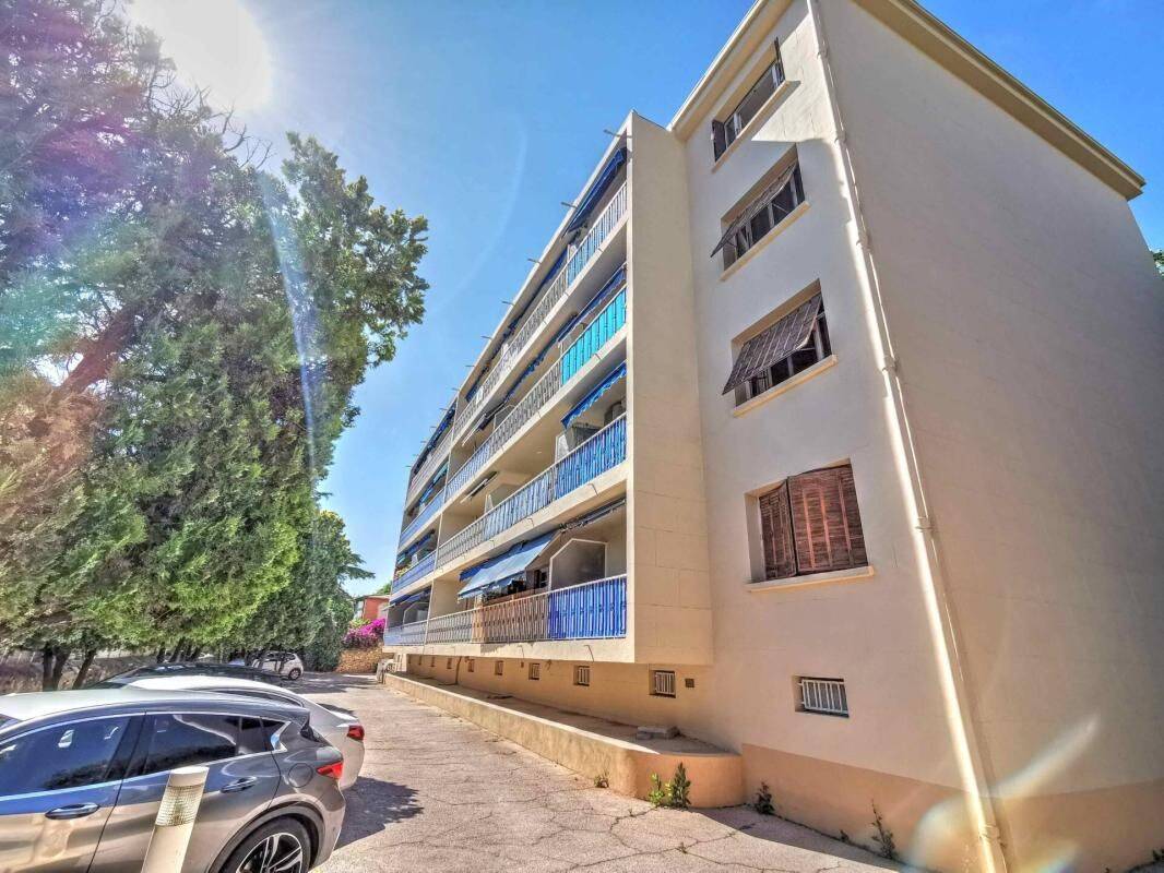 Appartement 3 pièces 71 m² · à Toulon · 71 m² · 50 000 €