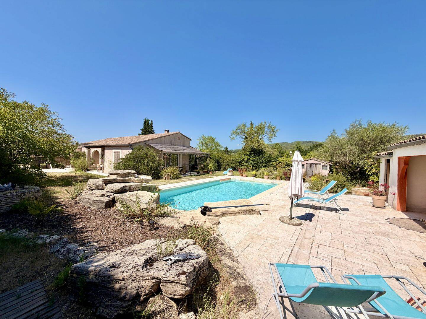 Maison 6 pièces 208 m² · à Crestet · 208 m² · 495 000 €