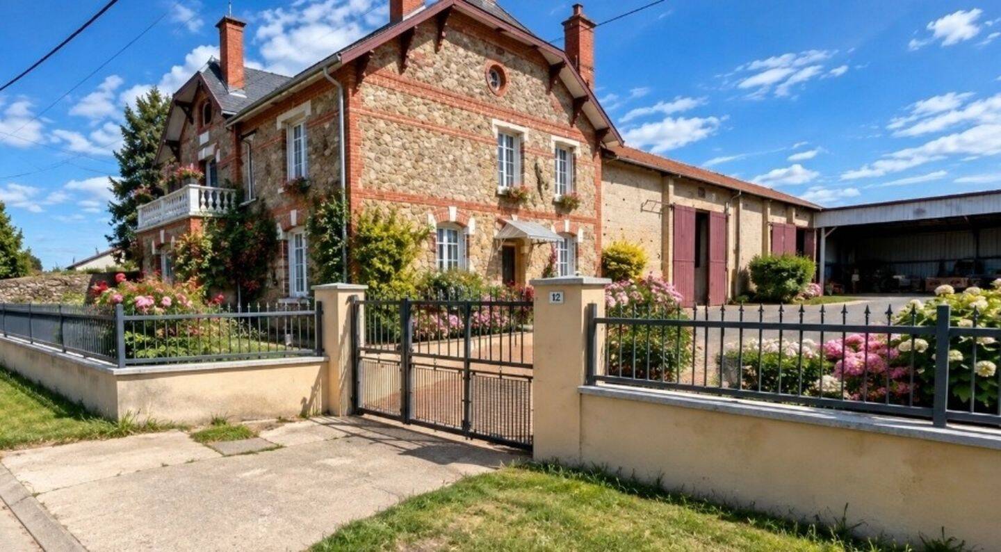 Maison 8 pièces 201 m² · à Reims · 201 m² · 492 000 €