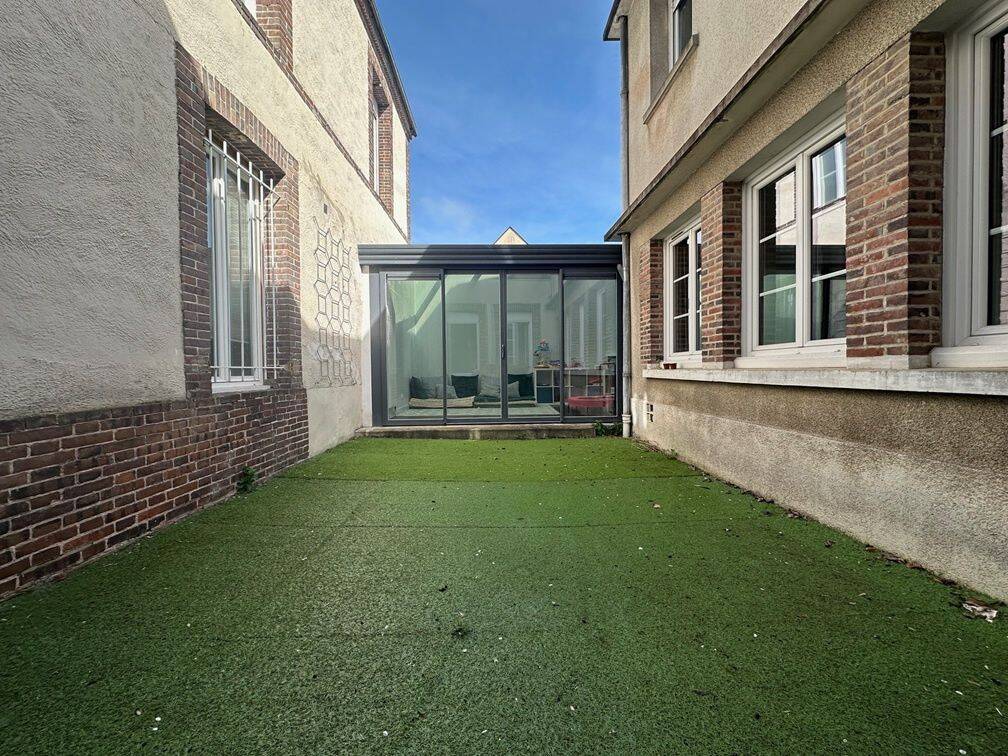 Maison 5 pièces 146 m² · à Dreux · 146,2 m² · 219 950 €