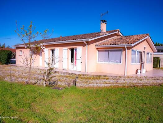 Maison de ville à vendre 292 000 € 3 pièces 2 chambres 116 m² Saint-Laurent-Médoc 33112