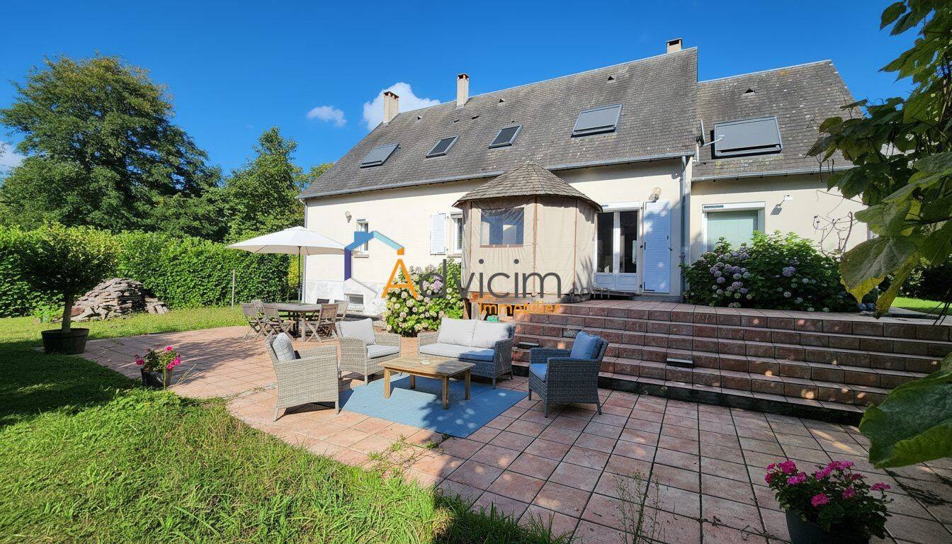 Maison 8 pièces 220 m² · à Ingré · 220 m² · 350 000 €