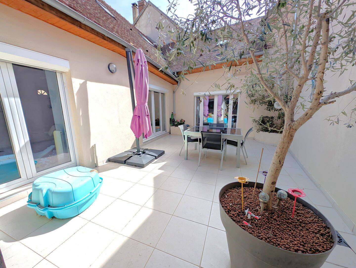 Maison 6 pièces 176 m² · à Montholon · 176 m² · 188 000 €