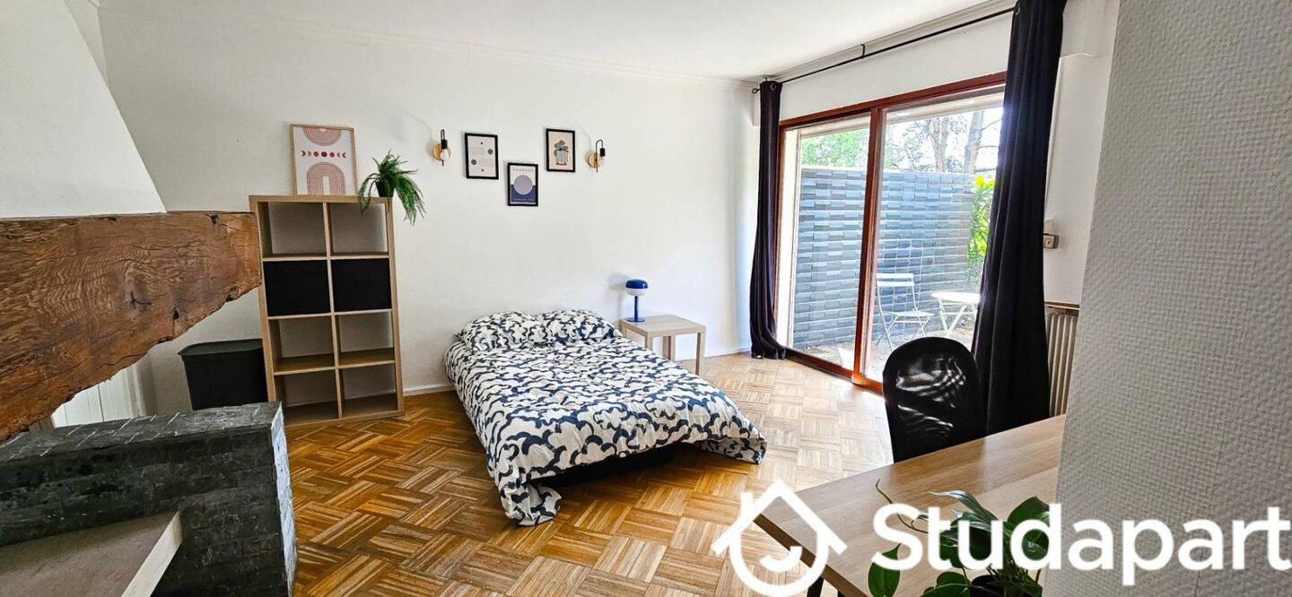 1 pièce 13 m² · à Bron · 13 m² · 560 €