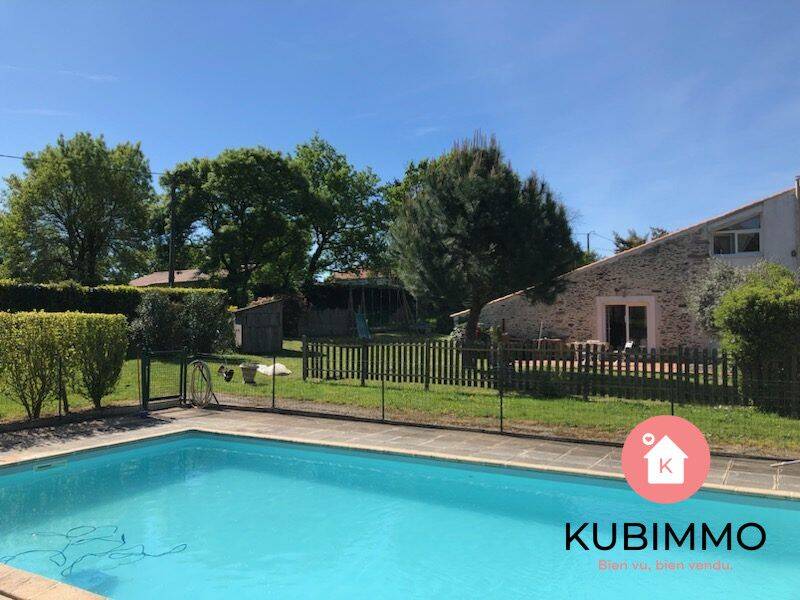 Maison 6 pièces 119 m² · à Poiroux · 119 m² · 274 450 €