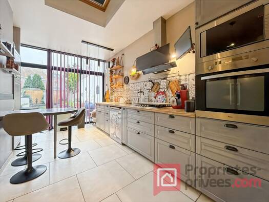 Maison à vendre 237 500 € 1 pièce 1 chambre 123 m² Route d'Houplines Armentières 59280