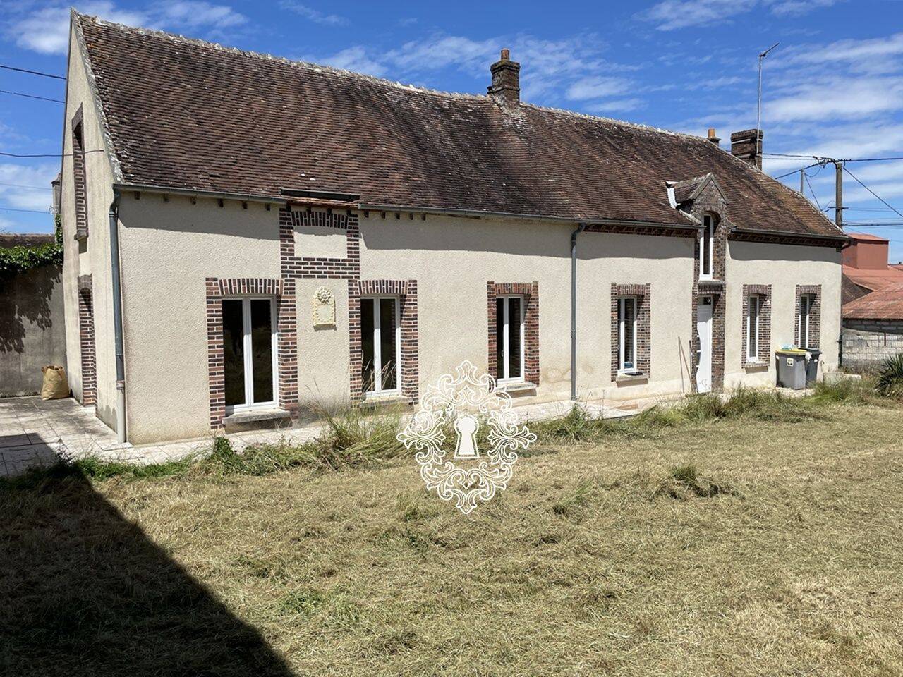 Maison 4 pièces 136 m² · à Plessis-Saint-Jean · 136 m² · 222 000 €