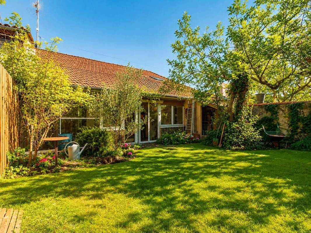 Maison 4 pièces 96 m² · à Bègles · 96 m² · 348 000 €