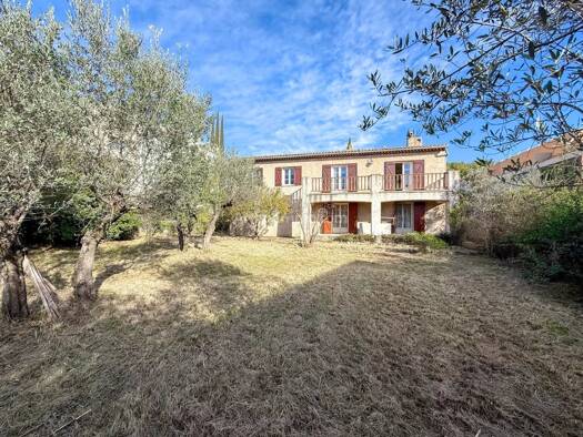 Villa à vendre 367 000 € 6 pièces 4 chambres 179 m² 1 285 m² de terrain Collettes Est Draguignan 83300