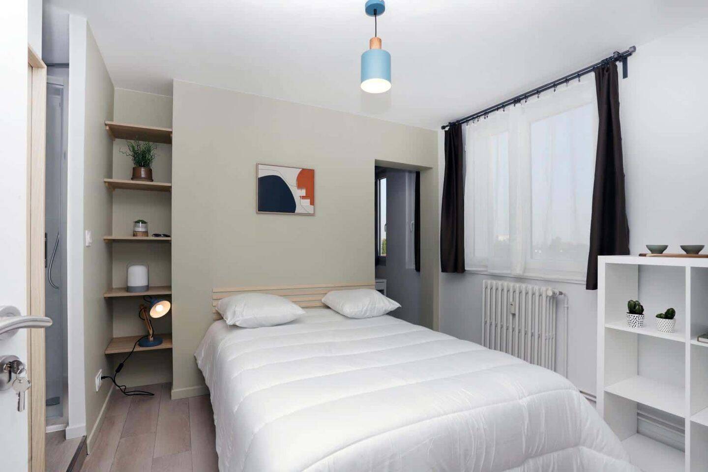1 pièce 15 m² · à Saint-Jacques-de-la-Lande · 15 m² · 390 €