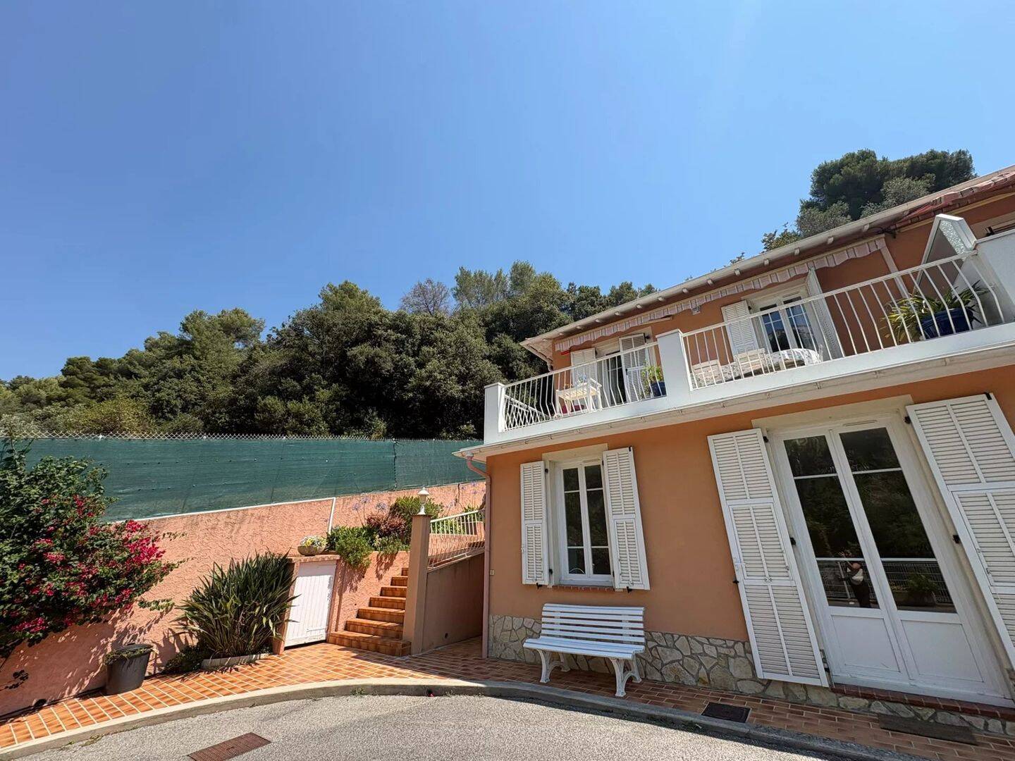 Appartement 3 pièces 45 m² · à Nice · 44,6 m² · 1 044 €