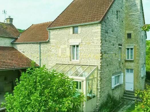 Maison à vendre 159 750 € 5 pièces 3 chambres 95 m² 2 600 m² de terrain Môlay 89310