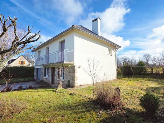 Maison à vendre 118 000 € 6 pièces 4 chambres 90 m² 436 m² de terrain Ally 15700