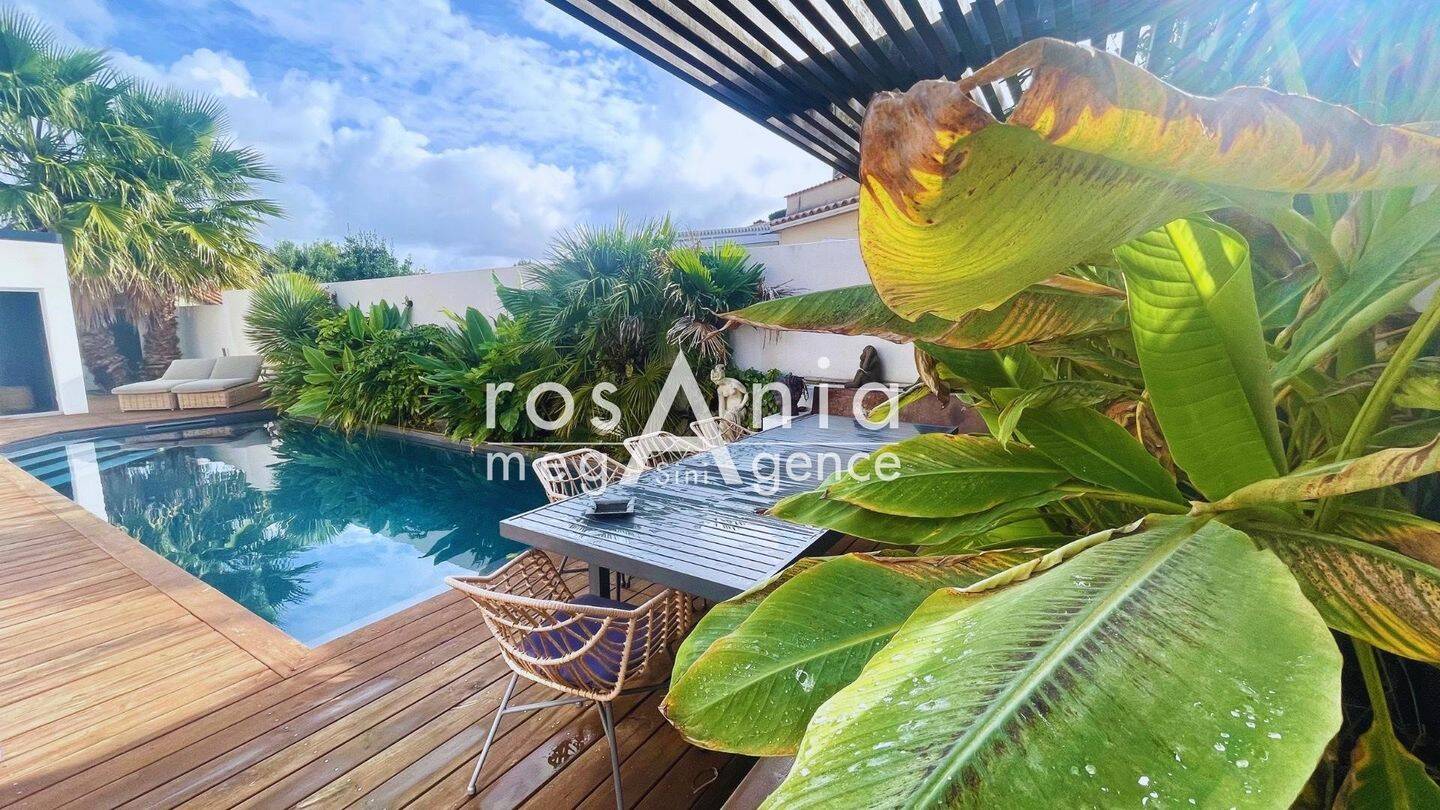 Maison 6 pièces 197 m² · à Les Sables-d'Olonne · 197 m² · 998 000 €