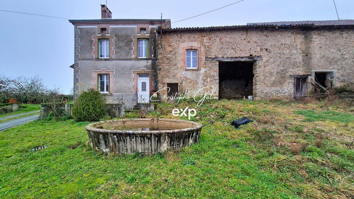 Maison 5 pièces 120 m² · à Dompierre-les-Églises · 120 m² · 56 000 €
