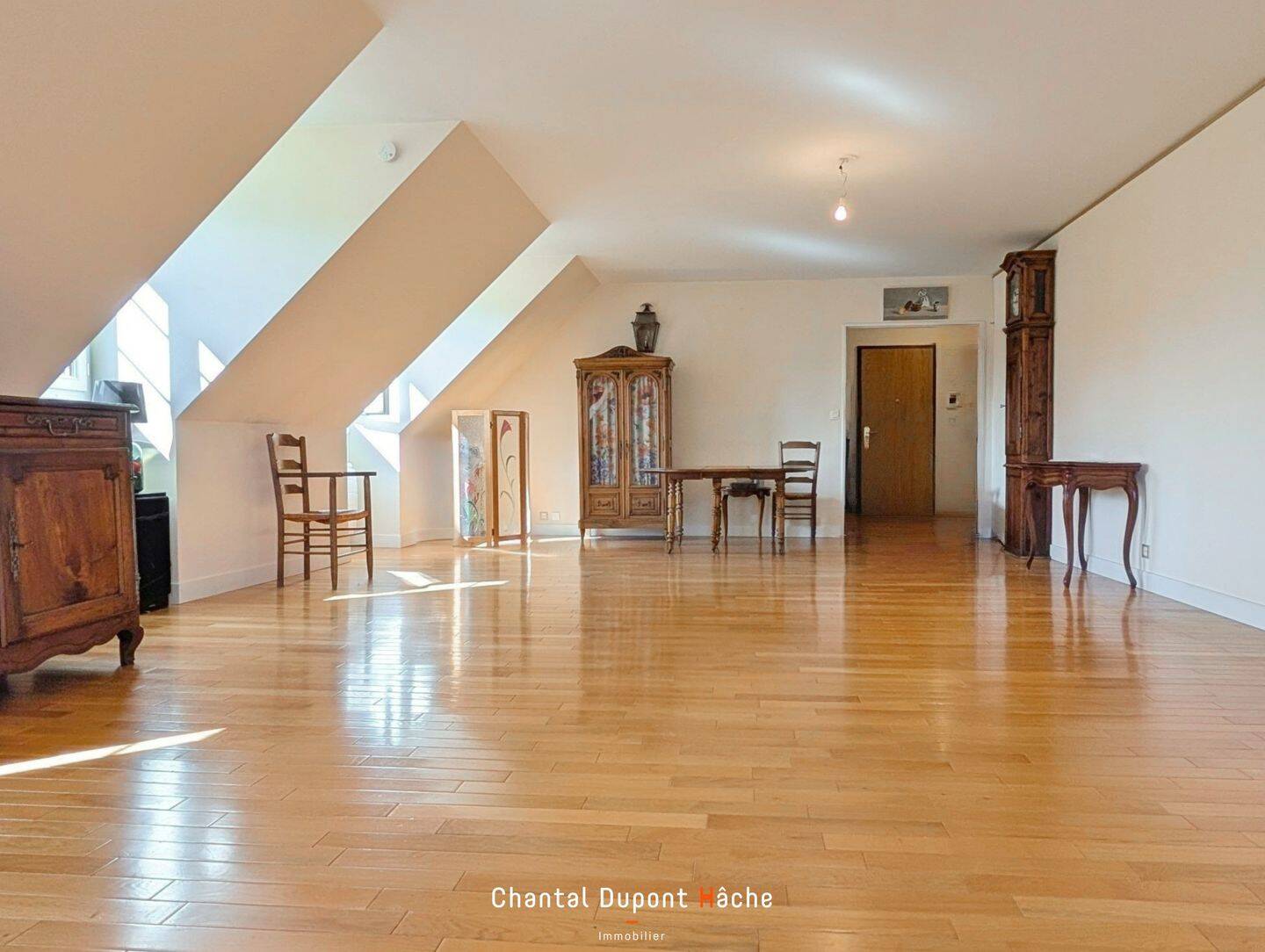 Appartement 6 pièces 142 m² · à Chartres · 141,8 m² · 336 000 €