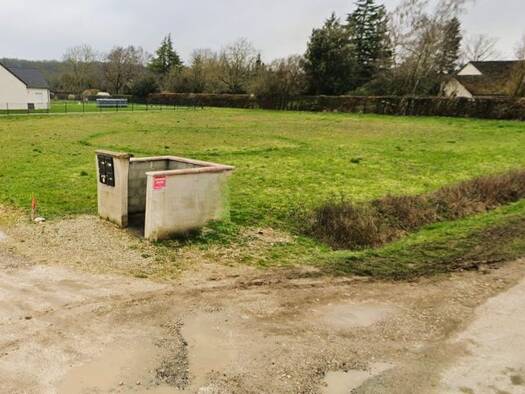 Terrain à vendre 23 893 € 1 047 m² de terrain Brécy 18220