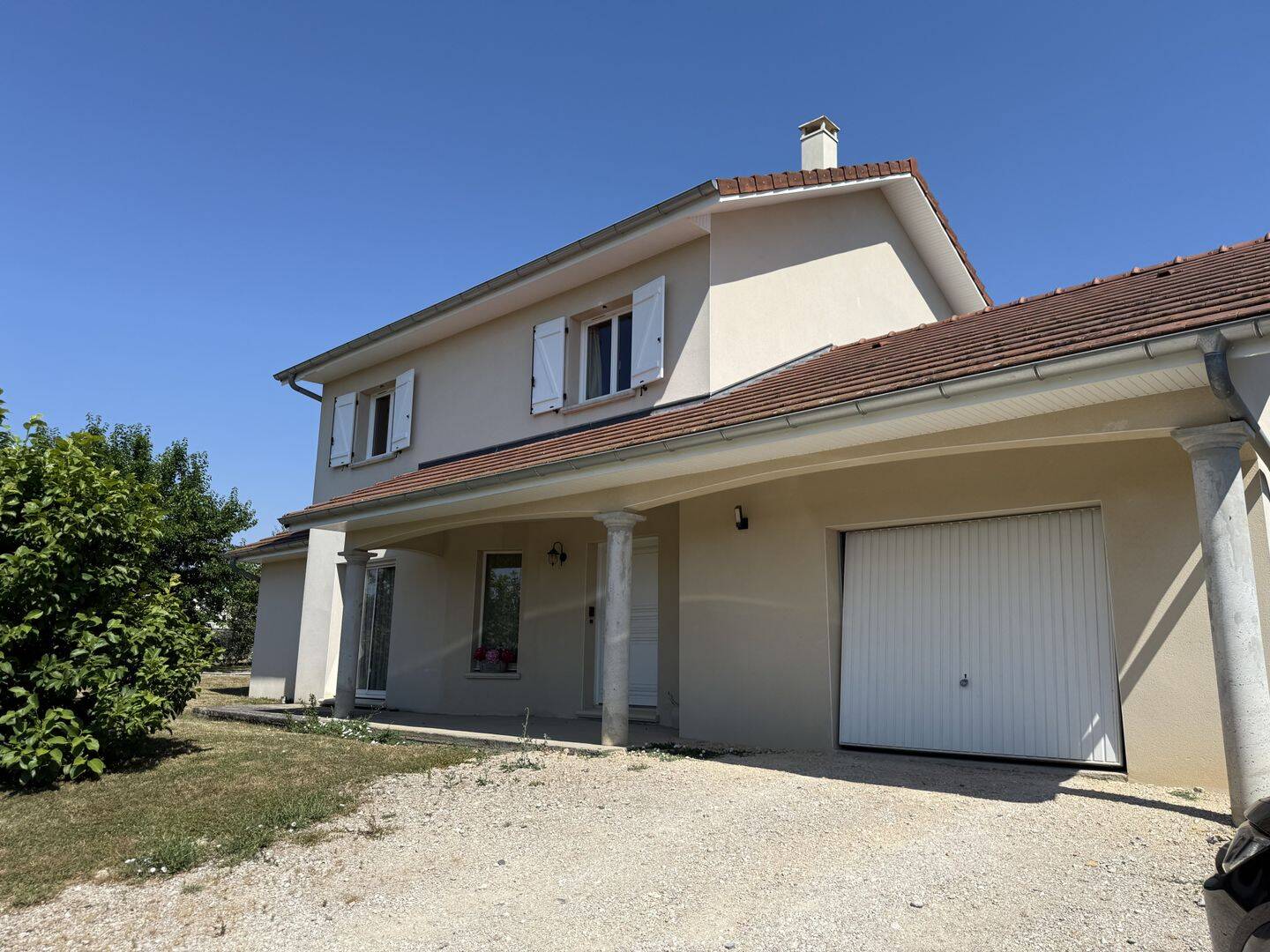 Maison 6 pièces 136 m² · à Ruy-Montceau · 136 m² · 430 000 €