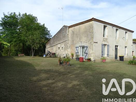 Maison à vendre 240 000 € 4 pièces 2 chambres 116 m² 7 000 m² de terrain Fontet 33190