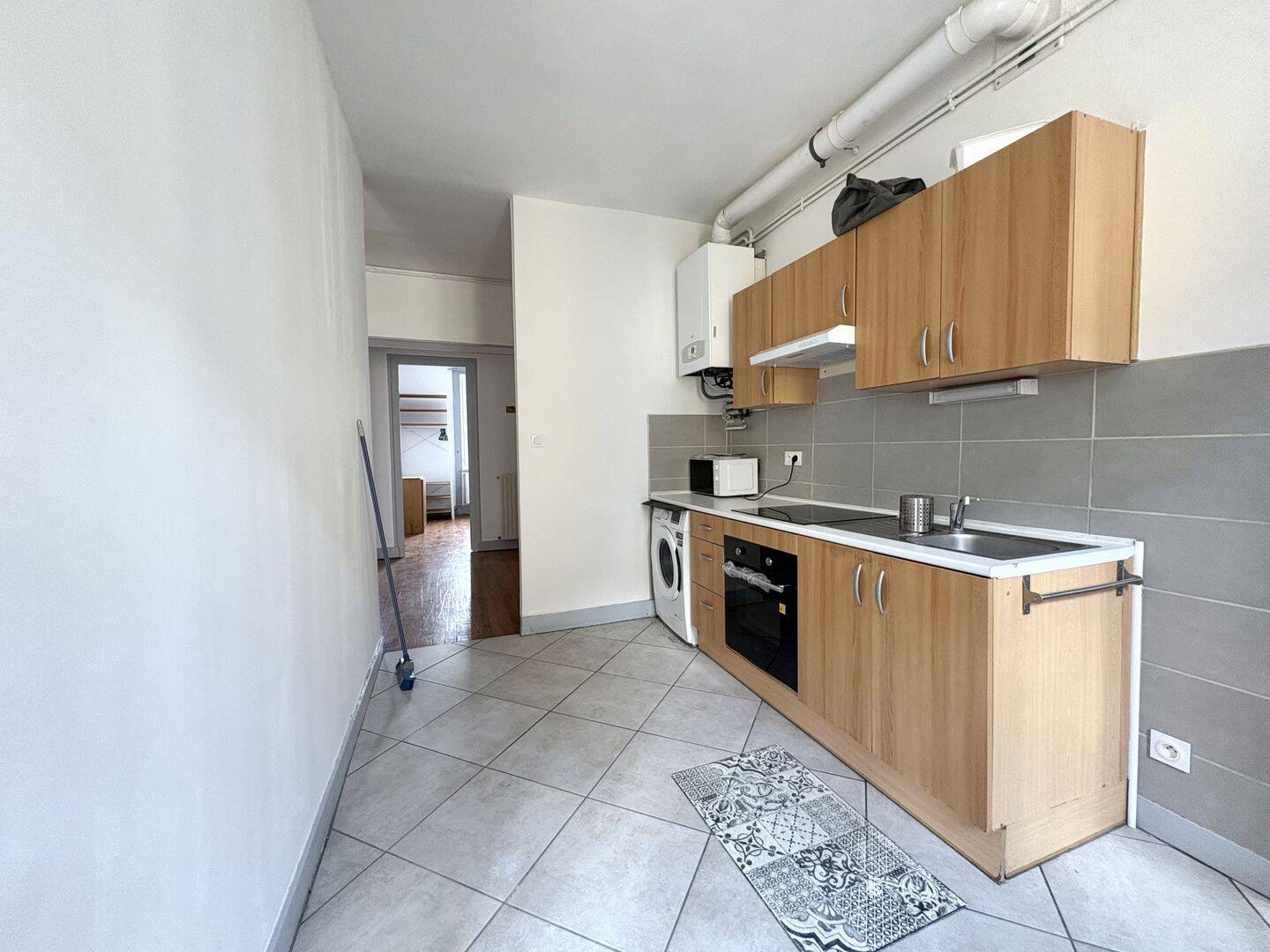 Appartement 3 pièces 70 m² · à Saint-Étienne · 70,1 m² · 580 €