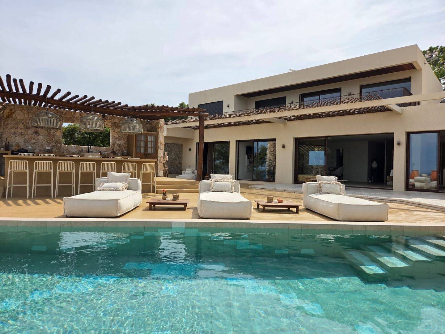 Maison 7 pièces 450 m² · à Roquebrune-sur-Argens · 450 m² · 5 500 000 €