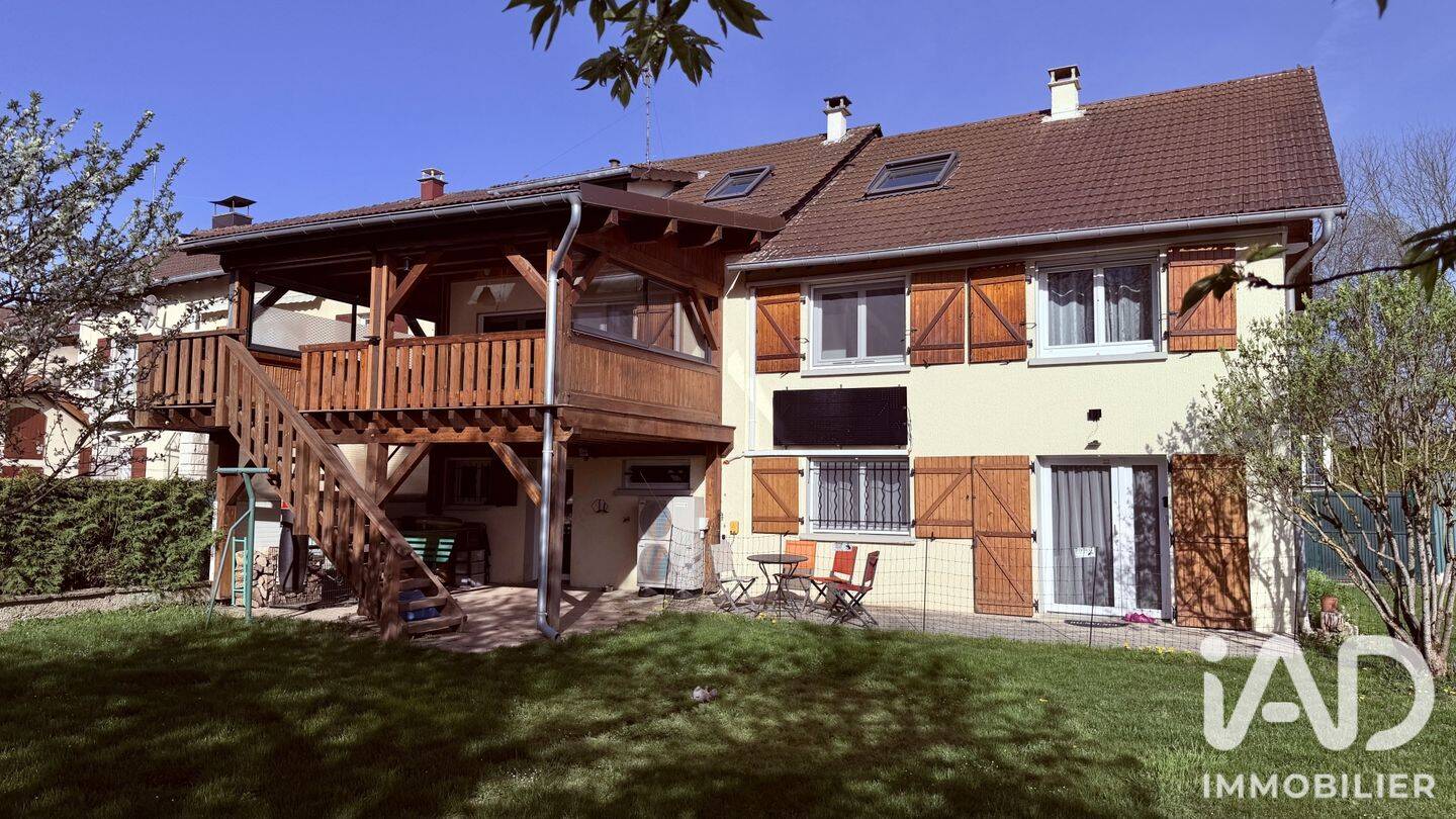 Maison 15 pièces 235 m² · à Brognard · 235 m² · 320 000 €