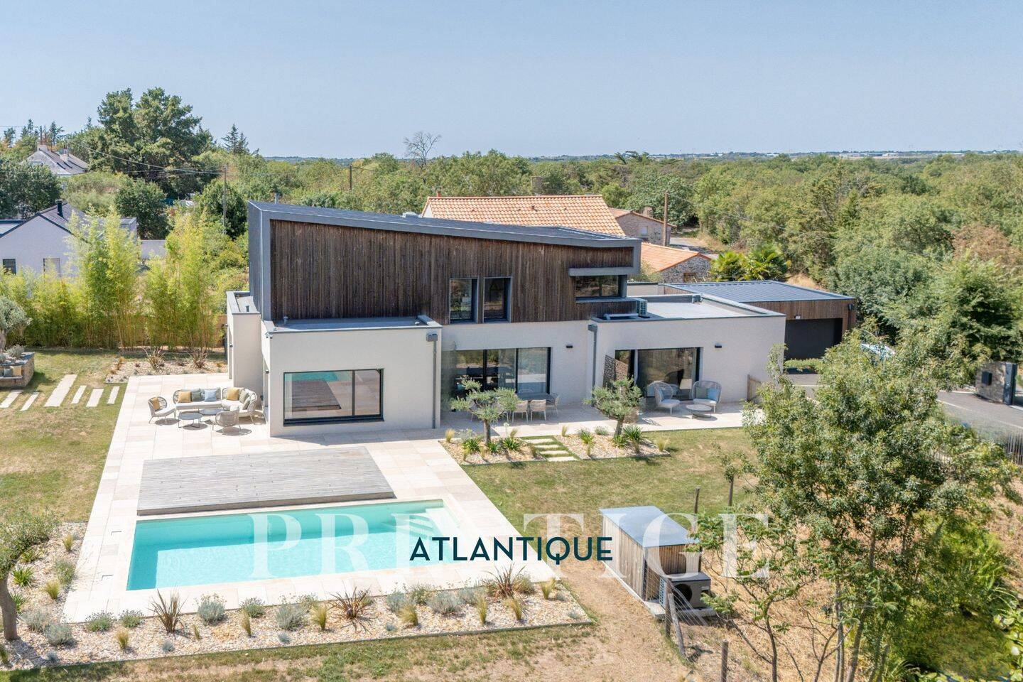 Maison 8 pièces 240 m² · à Ancenis-Saint-Géréon · 240 m² · 787 500 €