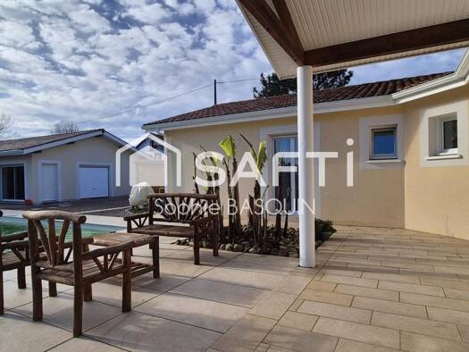 Villa à vendre 639 000 € 7 pièces 4 chambres 172 m² 7 400 m² de terrain Saint-Lon-les-Mines 40300