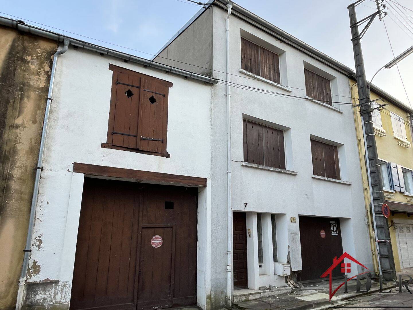 Maison 6 pièces 166 m² · à Bourbonne-les-Bains · 166 m² · 77 000 €