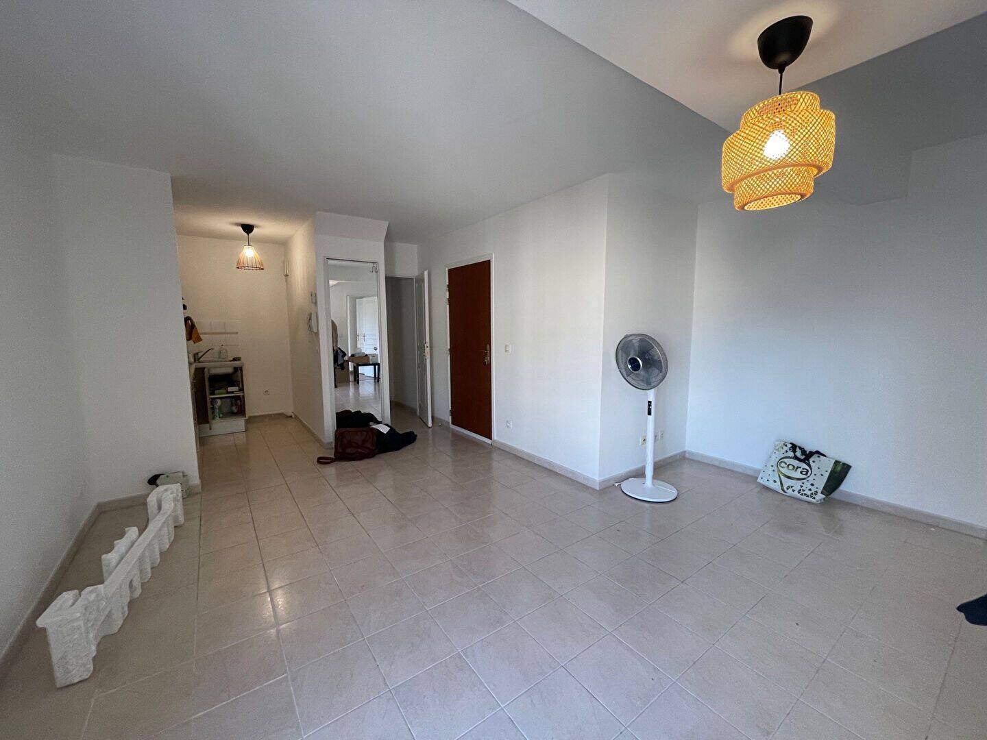 Appartement 2 pièces 38 m² · à Caen · 38 m² · 593 €