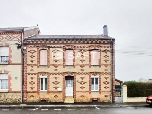 Maison à vendre 157 000 € 5 pièces 2 chambres 126 m² 248 m² de terrain Lucquy 08300