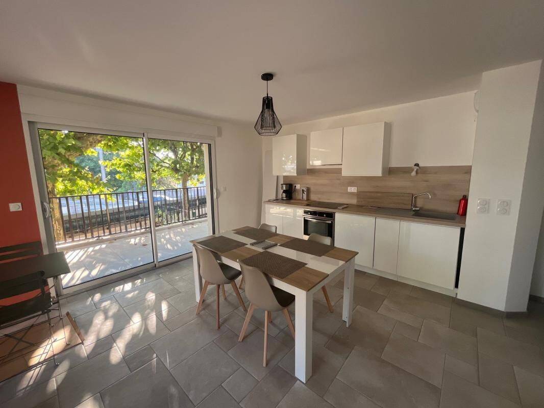 Appartement 2 pièces 53 m² · à Neuville-sur-Saône · 53 m² · 1 050 €/mois