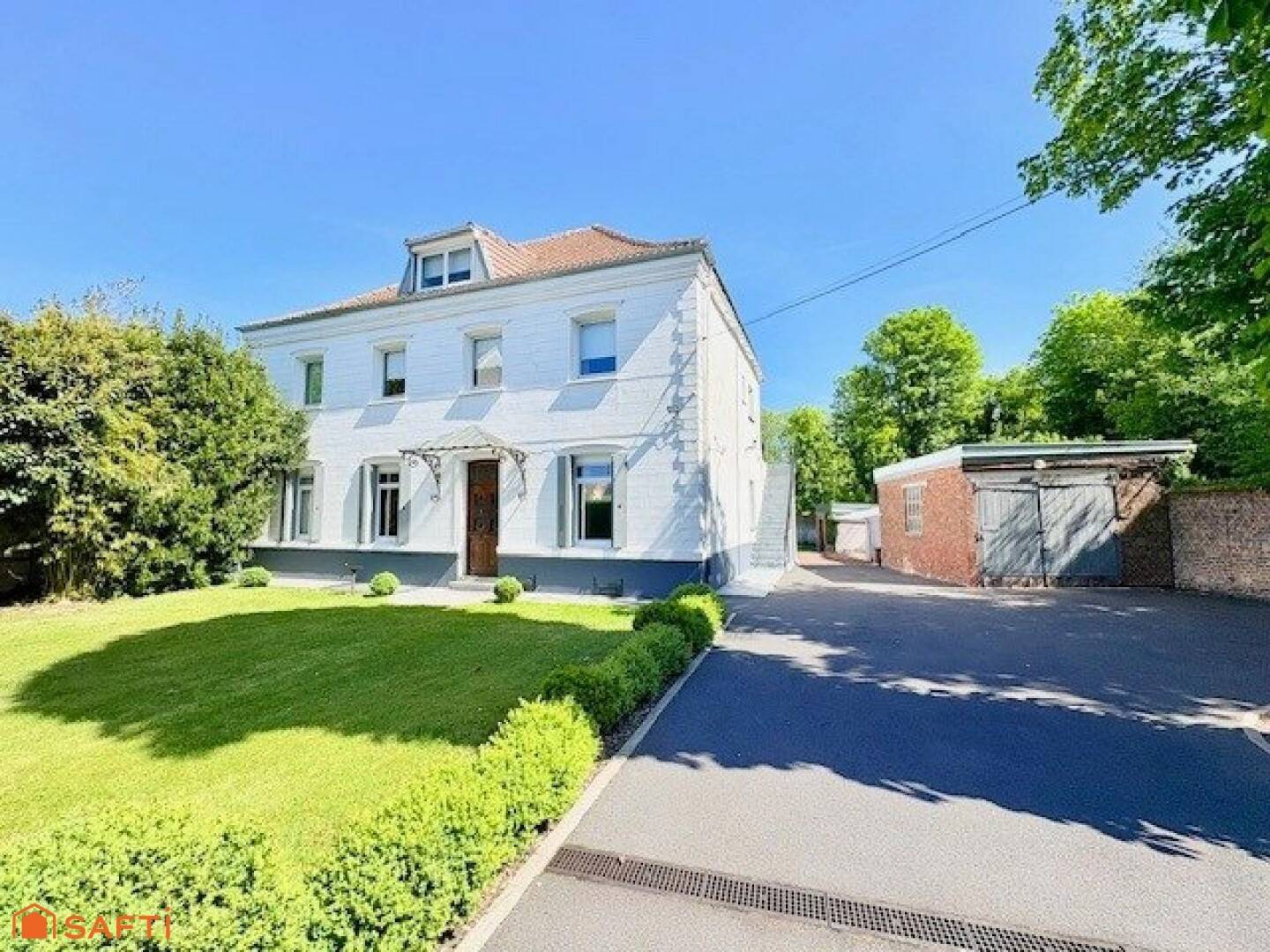Maison 14 pièces 274 m² · à Condé-sur-l'Escaut · 274 m² · 299 000 €