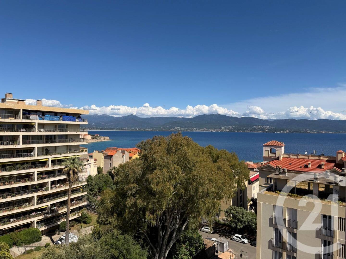 Appartement 3 pièces 70 m² · à Ajaccio · 70 m² · 375 000 €