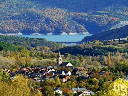 Local commercial à vendre 98 500 € 67 m² de surface de vente Chorges 05230