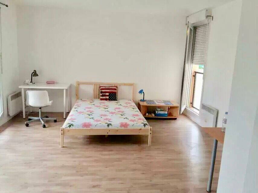 Appartement 4 pièces 70 m² · à Ivry-sur-Seine · 70 m² · 1 650 €