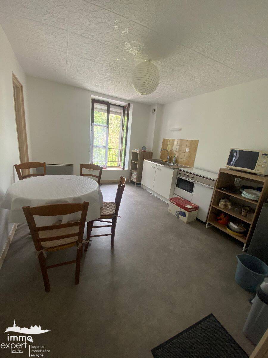 Appartement 1 pièce 36 m² · à Contrexéville · 36,3 m² · 300 €/mois