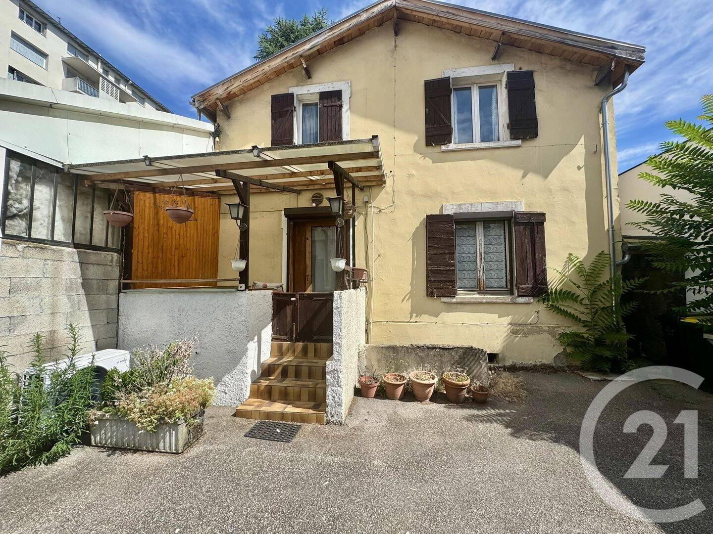 Maison 3 pièces 79 m² · à Villeurbanne · 79 m² · 220 000 €