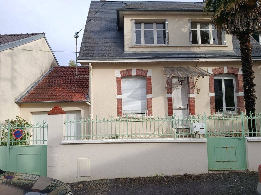 Maison 5 pièces 93 m² · à Laval · 93 m² · 233 000 €