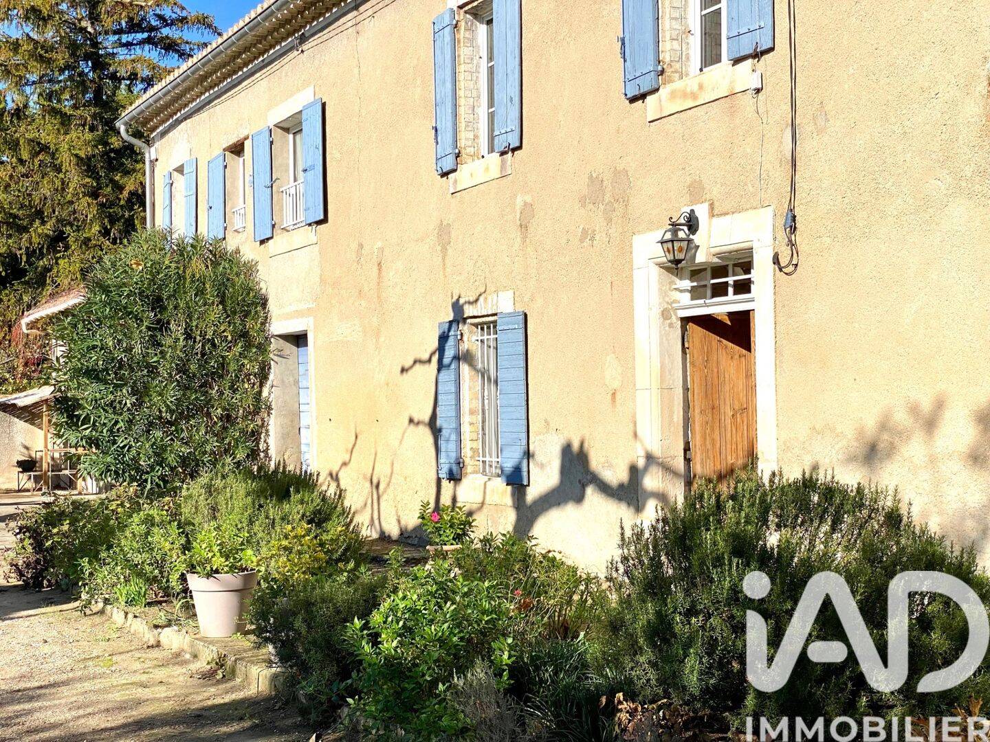 Maison 18 pièces 366 m² · à L'Isle-sur-la-Sorgue · 366 m² · 998 000 €