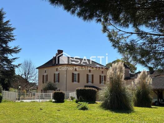 Maison à vendre 448 000 € 8 pièces 5 chambres 308 m² 3 413 m² de terrain Prayssac 46220