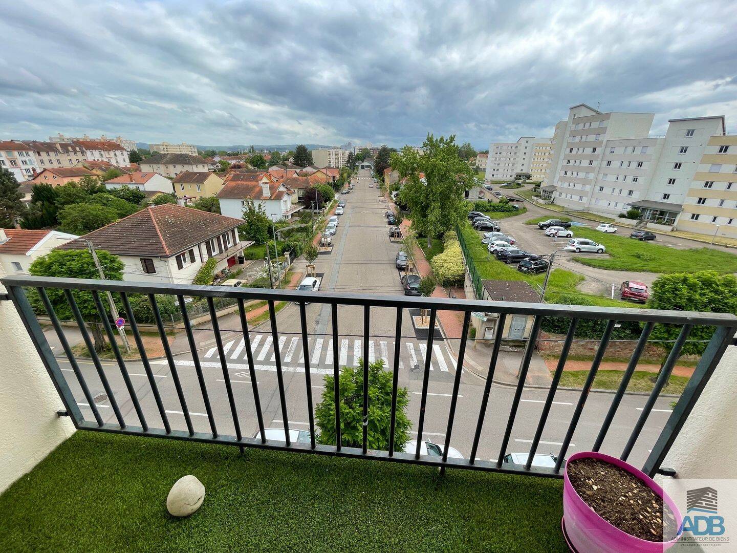 Appartement 3 pièces 67 m² · à Roanne · 67 m² · 490 €